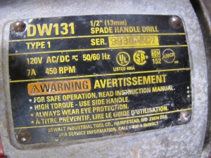 LOT TO INCLUDE: (1) MILWAUKEE HEAVY DUTY 1/2 IN DRILL, 600 RPM, 120 V 60 HZ, (1) DRILL PRESS, BUX MODEL DAH1/2NO91035 FUSE 1.6 A, 115 VAC, ATTACHED: DEWALT, DW131 1/2 IN (13 MM) SPADE HANDLE DRILL, 450 RPM. LOADING & HANDLING FEE $5-4004